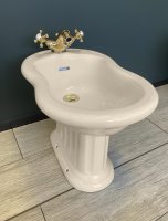 Silverdale Belgravia Freestanding Bidet - Old English White