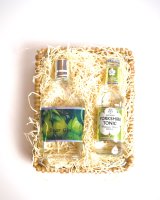 Pear Gin and Premium Tonic Basket