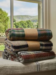 Random Recycled Rug Blanket - 120cm x 150cm - British Made Tweedmill