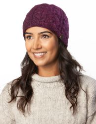 fleck - cable beanie - aubergine