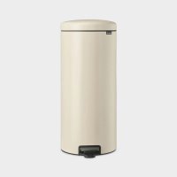 brabantia newicon 30 litre pedal bin in Sopft Beige