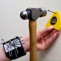 Neat Ideas Hold & Grip Magnetic Wrist Holder & Nail Gripper