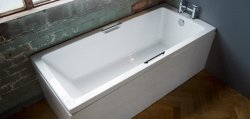 Carron Quantum Integra 1600 x 700mm Acrylic Bath