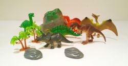 Dinosaurs in a Tub - 11 Figures