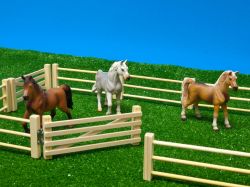 Wooden Fence & Gate Field Farm - Scale 1:32 - Kids Globe V050667