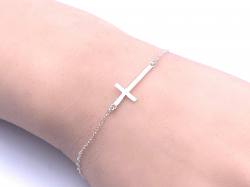 Silver Cross Detail Bracelet 7-9 Inch