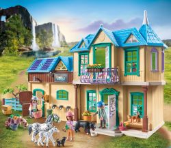 Waterfall Ranch Horse House Playset Toy - 71351 - Playmobil