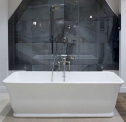 BC Designs Magnus Bath