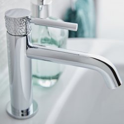 Vado Omika Mono Slimline Basin Mixer with Universal Waste