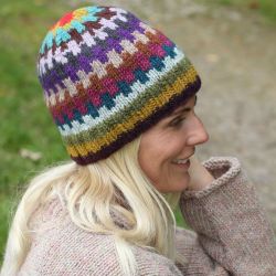 Pure Wool - Geometric Beanie - Jazzy 4