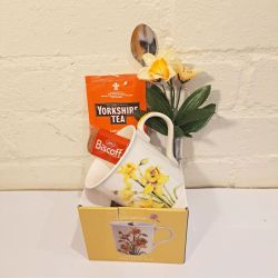 Yorkshire Tea, Biscoff Biscuit & Daffodil Mug Gift Set