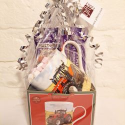 Cadbury's Hot Chocolate & Massey Red Tractor Mug Gift Set