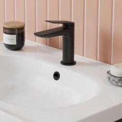 Britton Bathrooms Hoxton Matt Black Overflow Ring