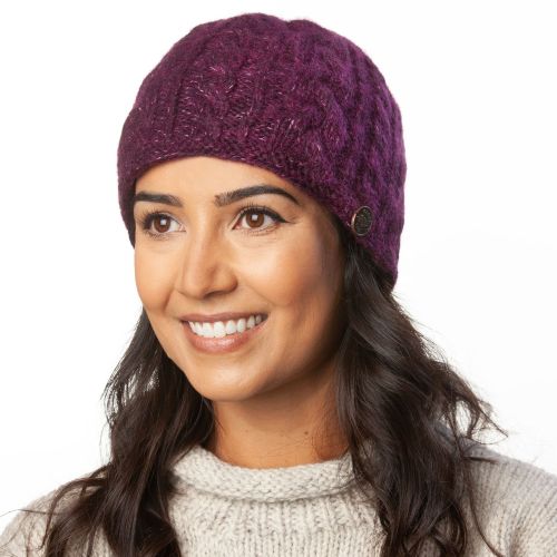 fleck - cable beanie - aubergine