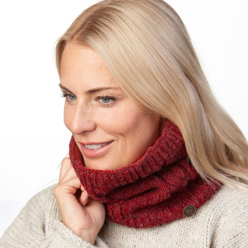 pure wool fleece lined - cable snood - red pepper